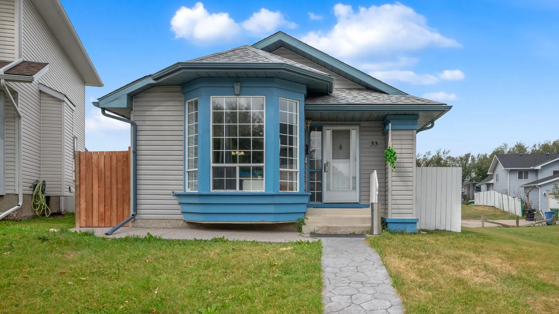 33 Executive Home, Ac, Airport Calgary Holiday home